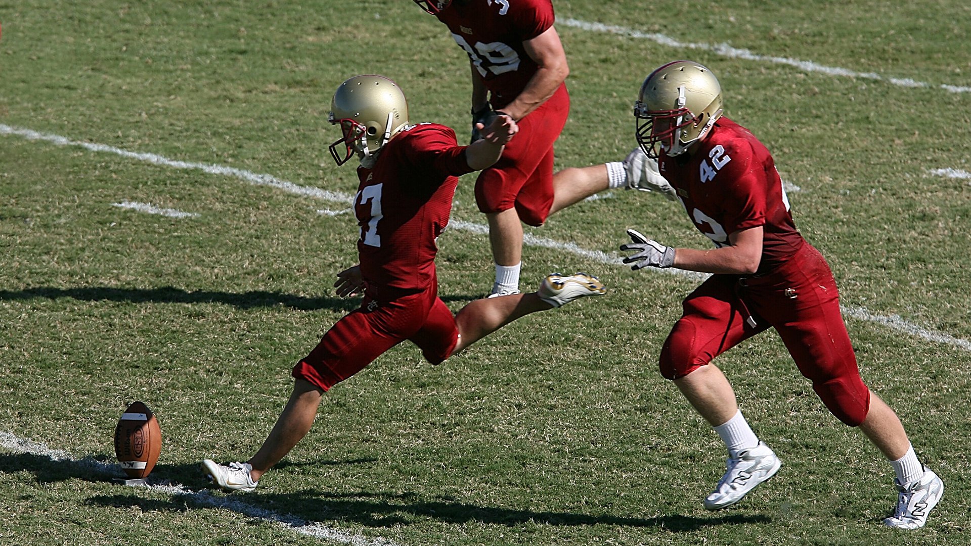费德勒关键节点赛况扑朔迷离，公牛带队取胜！